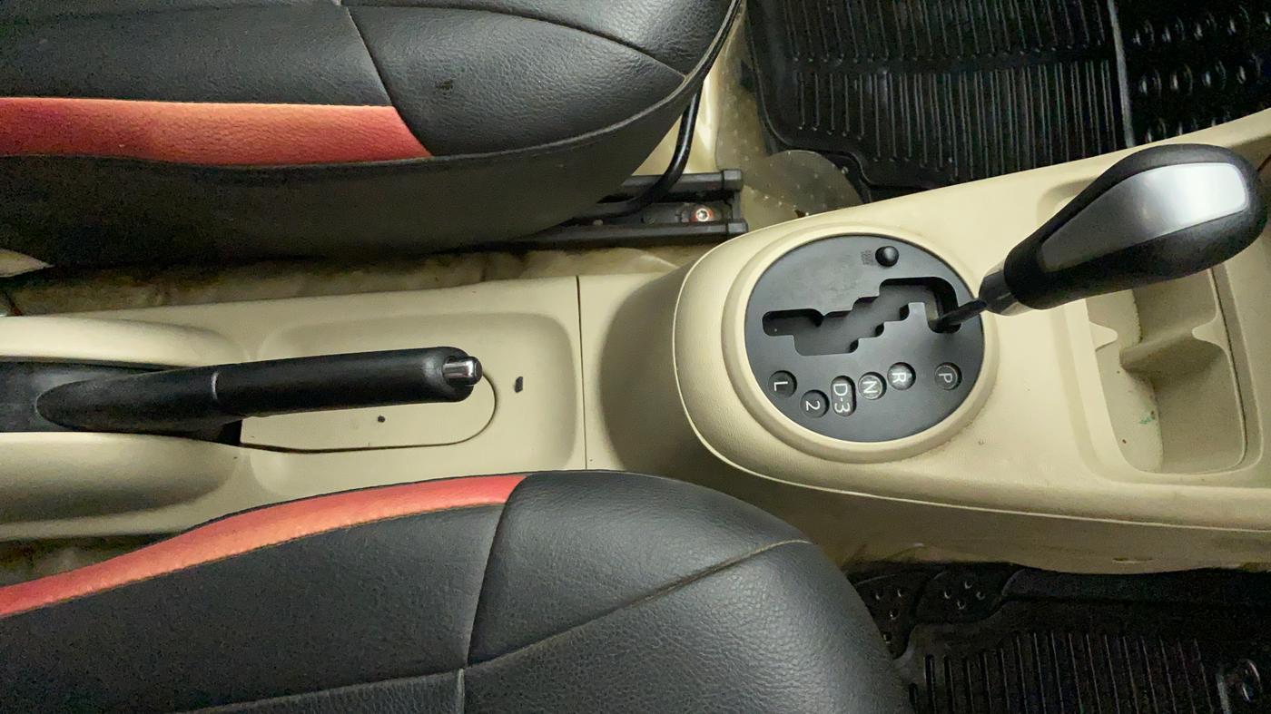 2013 Maruti A Star VXI (ABS) AT, Petrol, Automatic, 21,504 km, Gear Lever