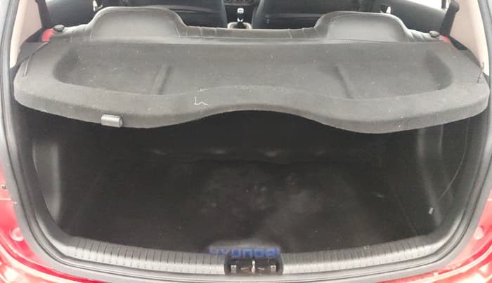 2018 Hyundai Grand i10 SPORTZ 1.2 KAPPA VTVT, Petrol, Manual, 91,901 km, Boot Inside