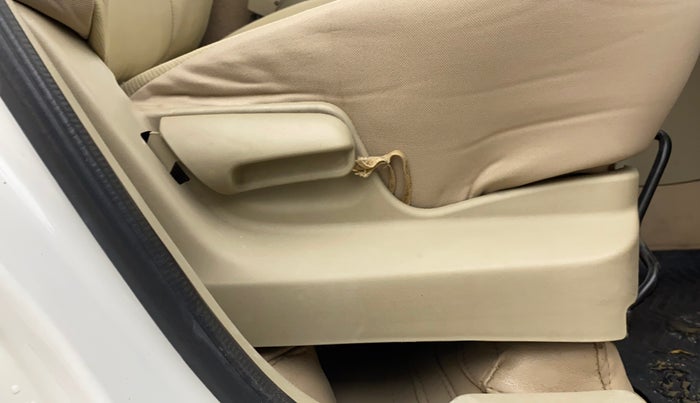 2017 Maruti Ertiga VDI SHVS, Diesel, Manual, 98,216 km, Driver Side Adjustment Panel