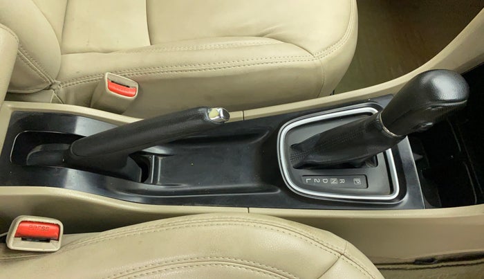 2016 Maruti Ciaz ZXI AMT, Petrol, Automatic, 96,614 km, Gear Lever