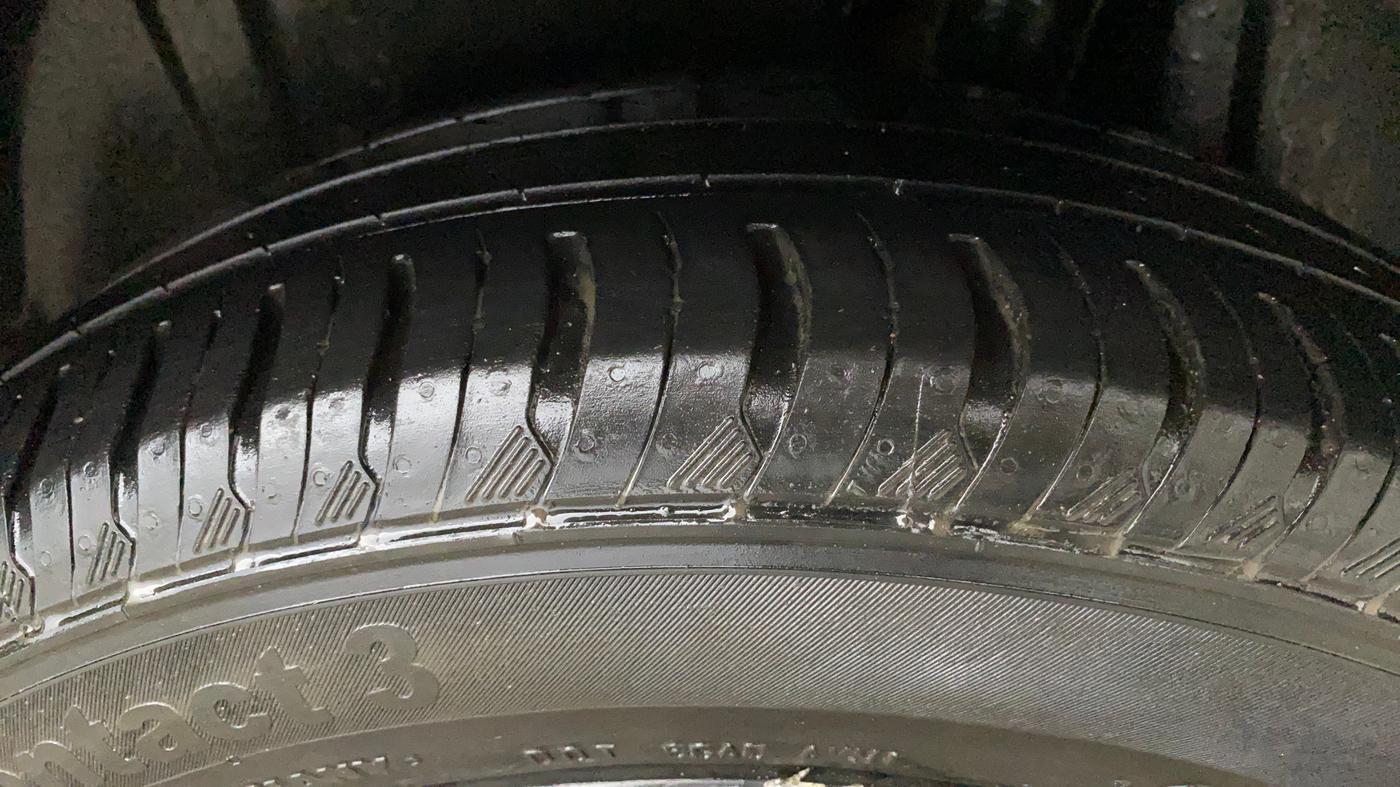 2019 Maruti XL6 ALPHA MT, Petrol, Manual, 68,665 km, Left Rear Tyre Tread