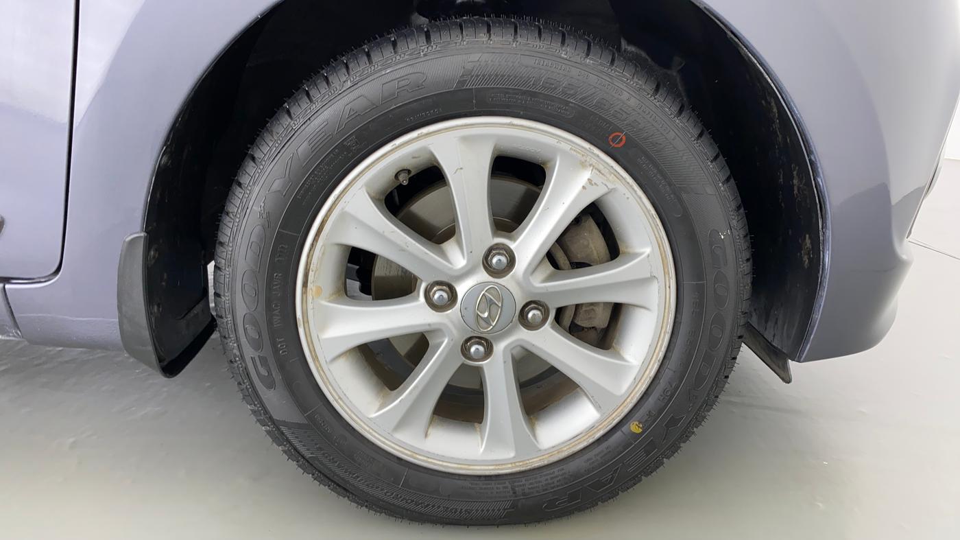 2015 Hyundai Grand i10 ASTA 1.1 CRDI, Diesel, Manual, 90,706 km, Right Front Wheel