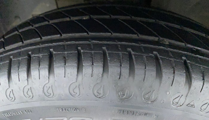 2020 Renault Kwid RXT 1.0 AMT (O), Petrol, Automatic, 16,563 km, Left Front Tyre Tread