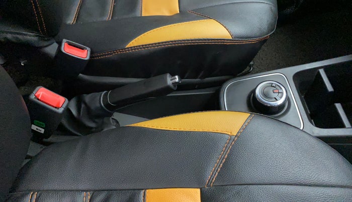 2020 Renault Kwid RXT 1.0 AMT (O), Petrol, Automatic, 16,563 km, Gear Lever