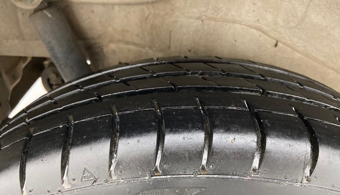 2012 Maruti Wagon R 1.0 VXI, Petrol, Manual, 1,13,543 km, Right Rear Tyre Tread