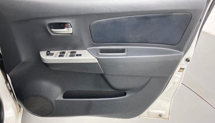 2012 Maruti Wagon R 1.0 VXI, Petrol, Manual, 1,13,543 km, Driver Side Door Panels Control