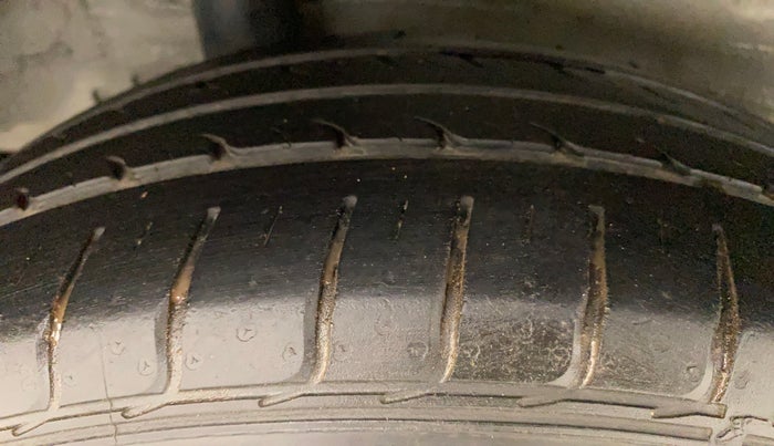 2017 Honda Jazz 1.2L I-VTEC V AT, Petrol, Automatic, 24,574 km, Right Rear Tyre Tread