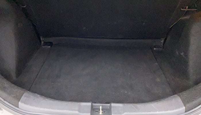 2017 Honda Jazz 1.2L I-VTEC V AT, Petrol, Automatic, 24,574 km, Boot Inside