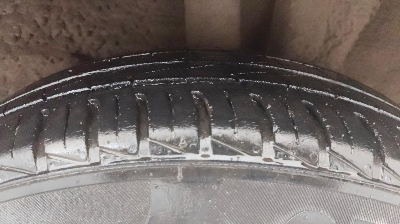 2022 Hyundai NEW SANTRO SPORTZ EXECUTIVE MT CNG, CNG, Manual, 28,407 km, Left Rear Tyre Tread