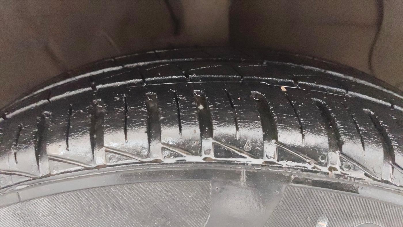 2022 Hyundai NEW SANTRO SPORTZ EXECUTIVE MT CNG, CNG, Manual, 28,407 km, Right Front Tyre Tread