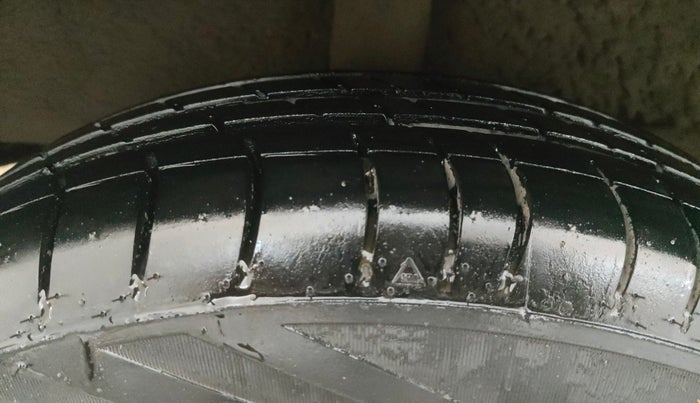 2022 Hyundai NEW SANTRO SPORTZ EXECUTIVE MT CNG, CNG, Manual, 28,381 km, Right Rear Tyre Tread