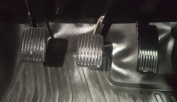 2022 Hyundai NEW SANTRO SPORTZ EXECUTIVE MT CNG, CNG, Manual, 28,381 km, Pedals