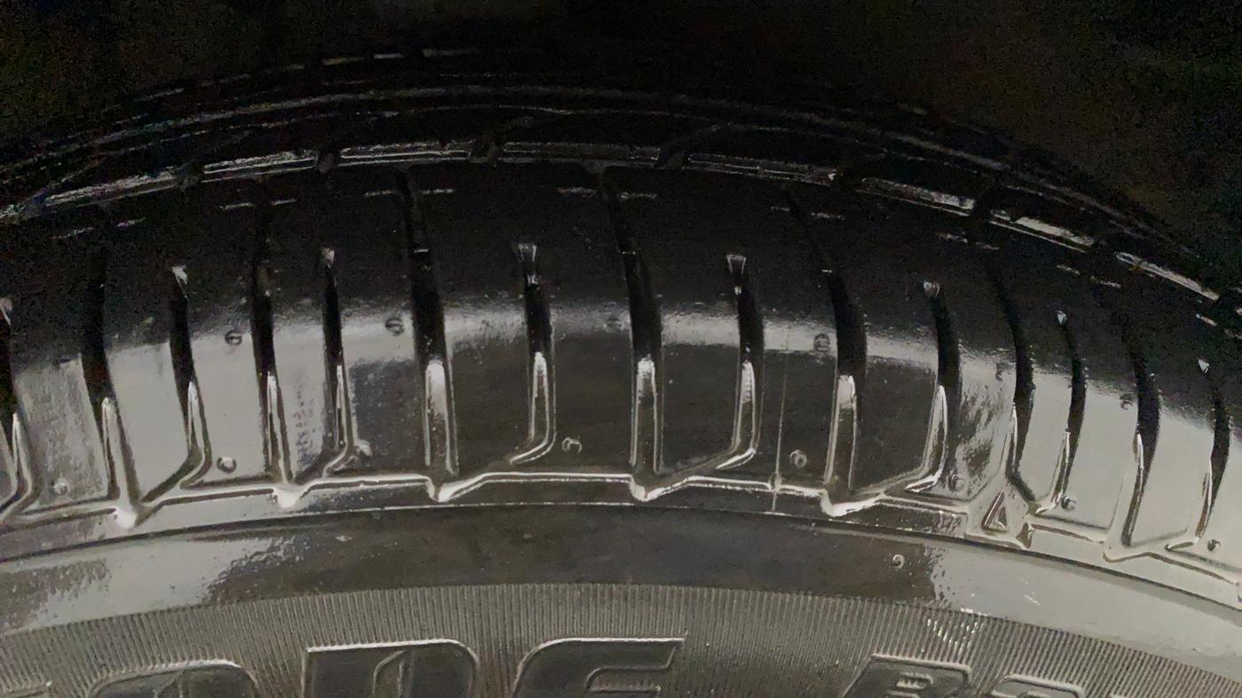 2013 Hyundai i10 MAGNA 1.1, Petrol, Manual, 80,058 km, Right Front Tyre Tread