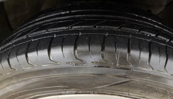 2017 Hyundai Creta E PLUS 1.6 PETROL, Petrol, Manual, 50,828 km, Right Front Tyre Tread