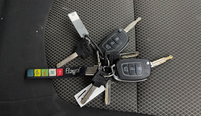 2017 Hyundai Creta E PLUS 1.6 PETROL, Petrol, Manual, 50,828 km, Key Close Up