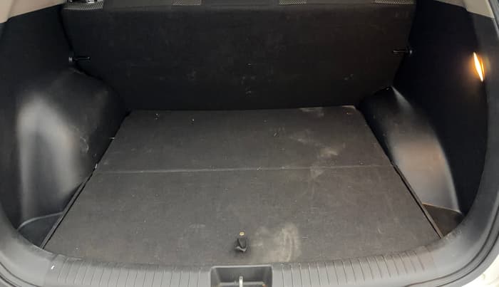 2017 Hyundai Creta E PLUS 1.6 PETROL, Petrol, Manual, 50,828 km, Boot Inside