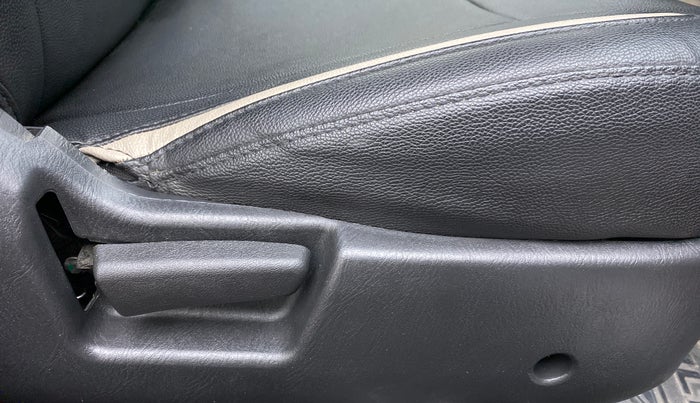 2021 Maruti Alto VXI, Petrol, Manual, 7,639 km, Driver Side Adjustment Panel