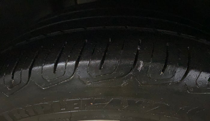 2022 Skoda SLAVIA STYLE 1.0L TSI MT, Petrol, Manual, 47,716 km, Right Rear Tyre Tread