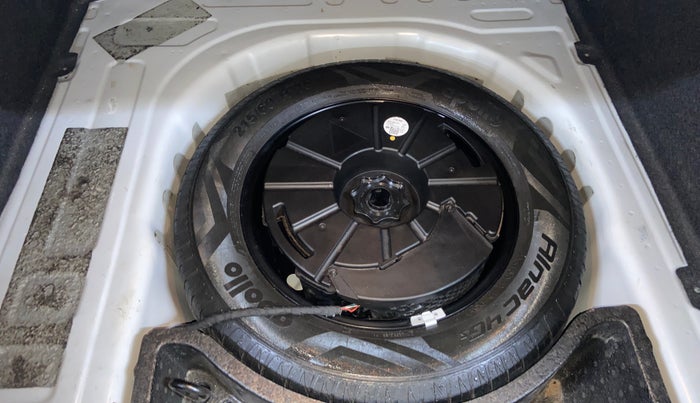 2022 Skoda SLAVIA STYLE 1.0L TSI MT, Petrol, Manual, 47,716 km, Spare Tyre