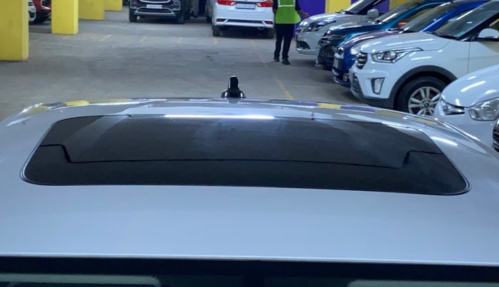 2022 Skoda SLAVIA STYLE 1.0L TSI MT, Petrol, Manual, 47,716 km, Moonroof/ Sunroof