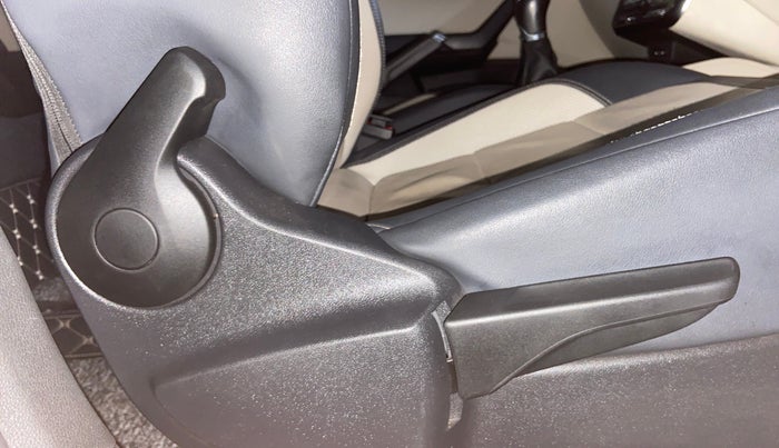 2022 Skoda SLAVIA STYLE 1.0L TSI MT, Petrol, Manual, 47,716 km, Driver Side Adjustment Panel