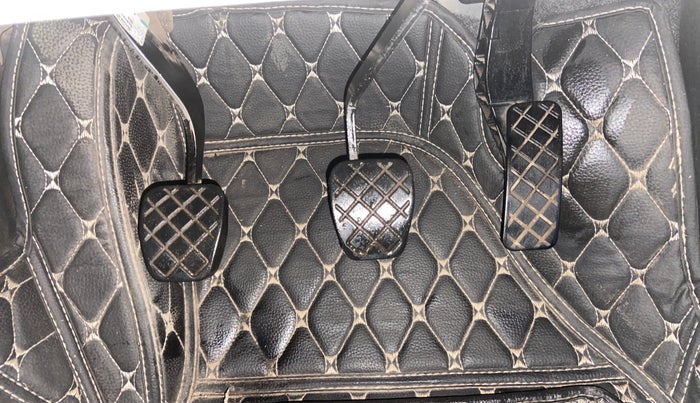 2022 Skoda SLAVIA STYLE 1.0L TSI MT, Petrol, Manual, 47,716 km, Pedals