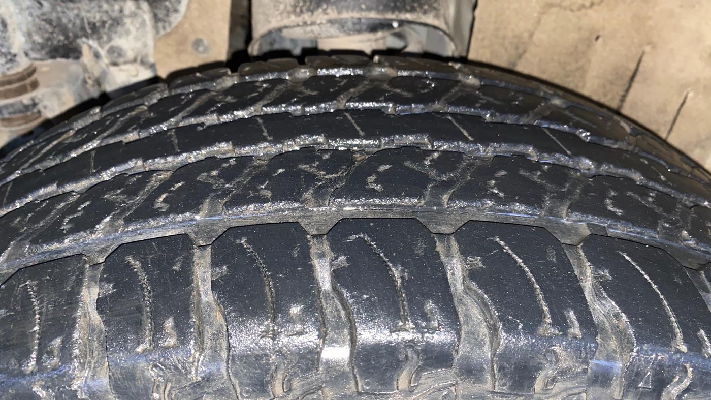 2022 Mahindra Thar LX PETROL HT 4WD AT, Petrol, Automatic, 66,474 km, Left Front Tyre Tread