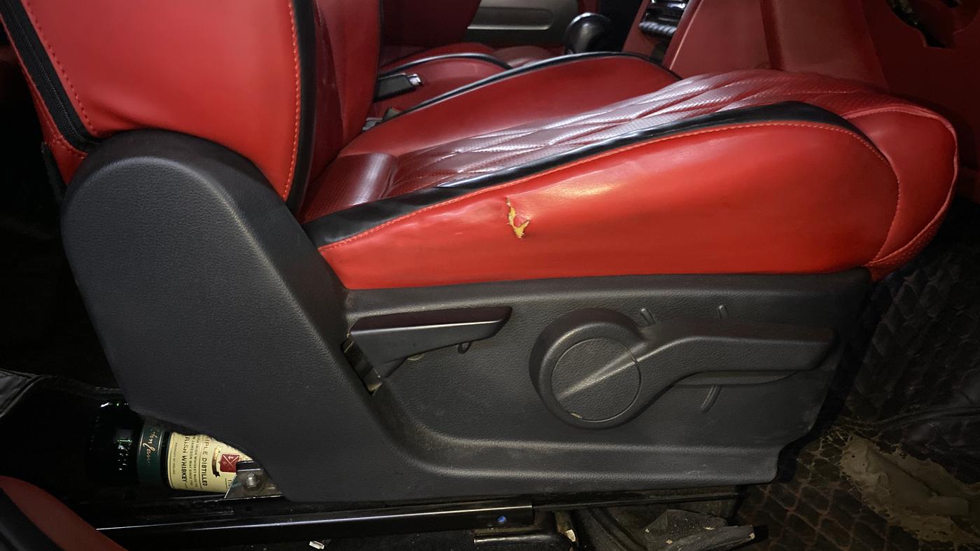 2022 Mahindra Thar LX PETROL HT 4WD AT, Petrol, Automatic, 66,474 km, Driver Side Adjustment Panel