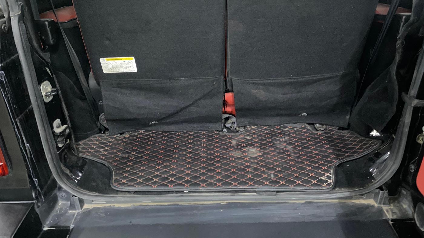 2022 Mahindra Thar LX PETROL HT 4WD AT, Petrol, Automatic, 66,474 km, Boot Inside
