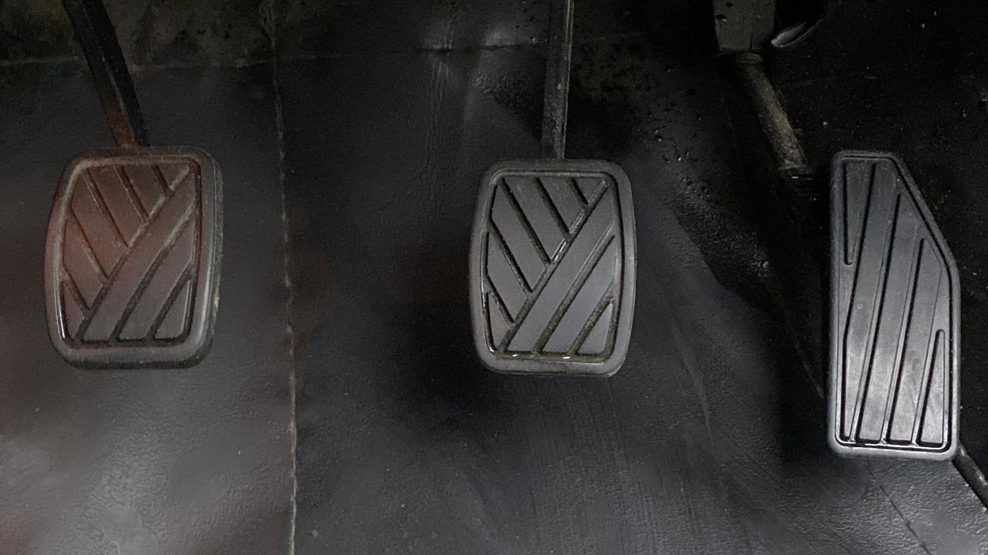 2022 Maruti Baleno ZETA PETROL 1.2, Petrol, Manual, 17,215 km, Pedals
