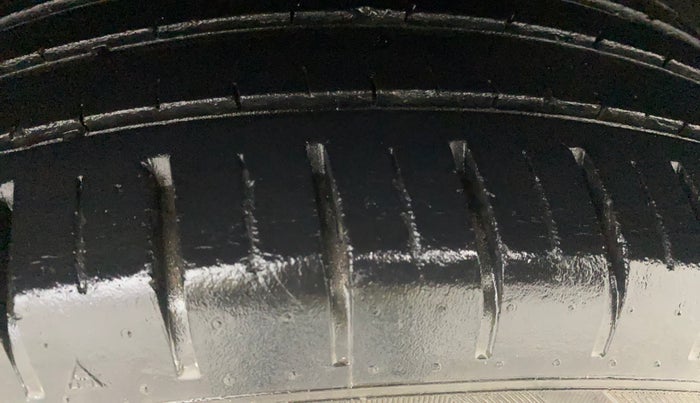 2019 Maruti Baleno ZETA PETROL 1.2, Petrol, Manual, 45,672 km, Left Rear Tyre Tread