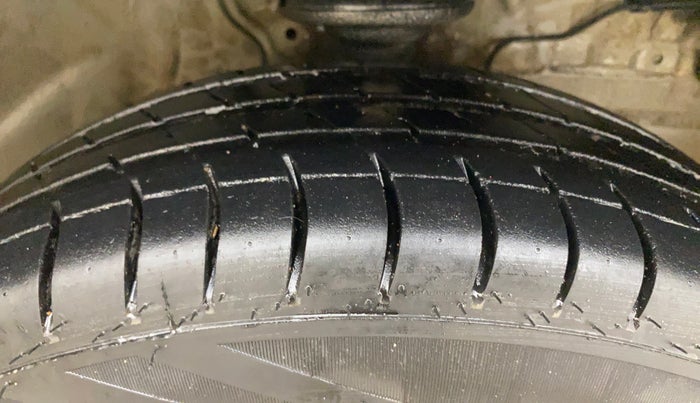 2020 Maruti S PRESSO VXI+, Petrol, Manual, 46,775 km, Right Front Tyre Tread