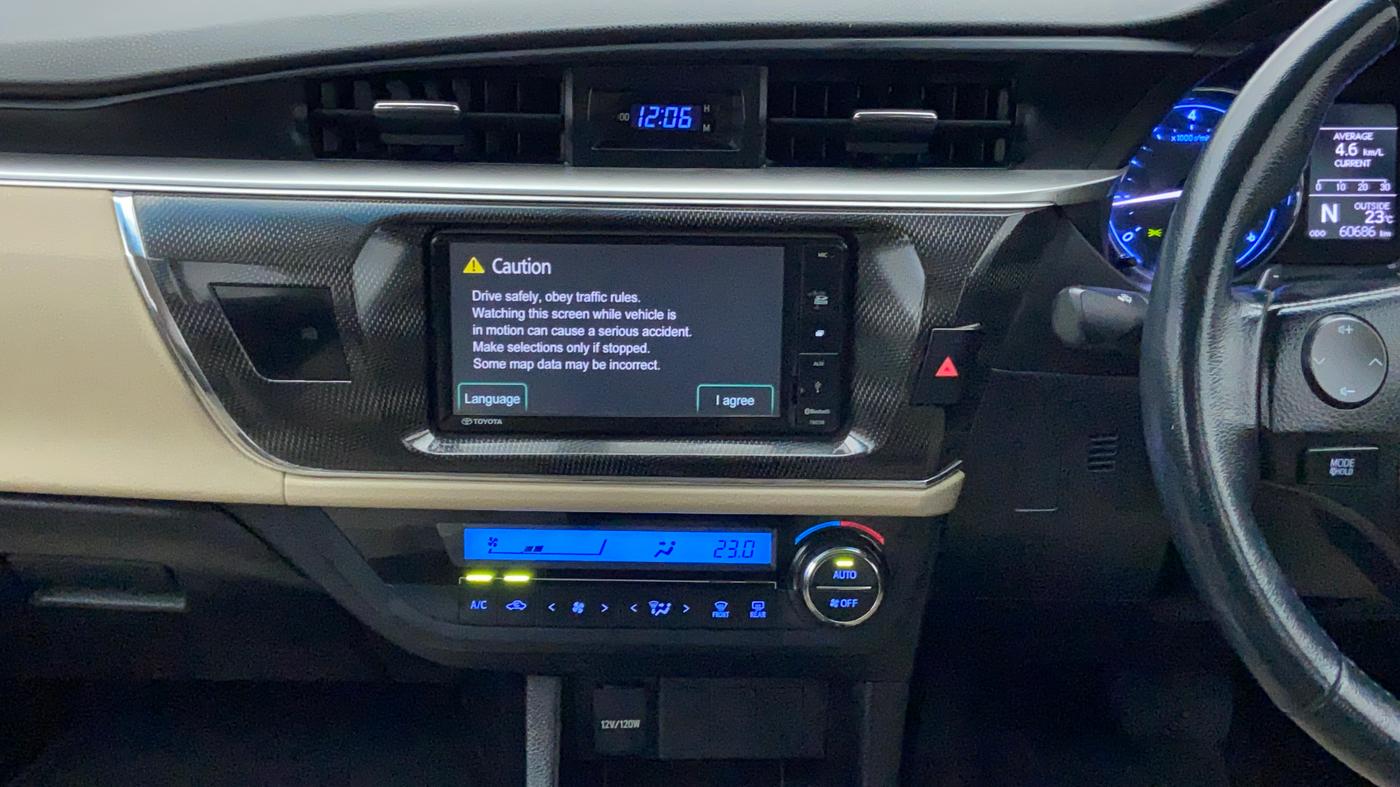 2014 Toyota Corolla Altis VL AT, Petrol, Automatic, 60,686 km, Air Conditioner