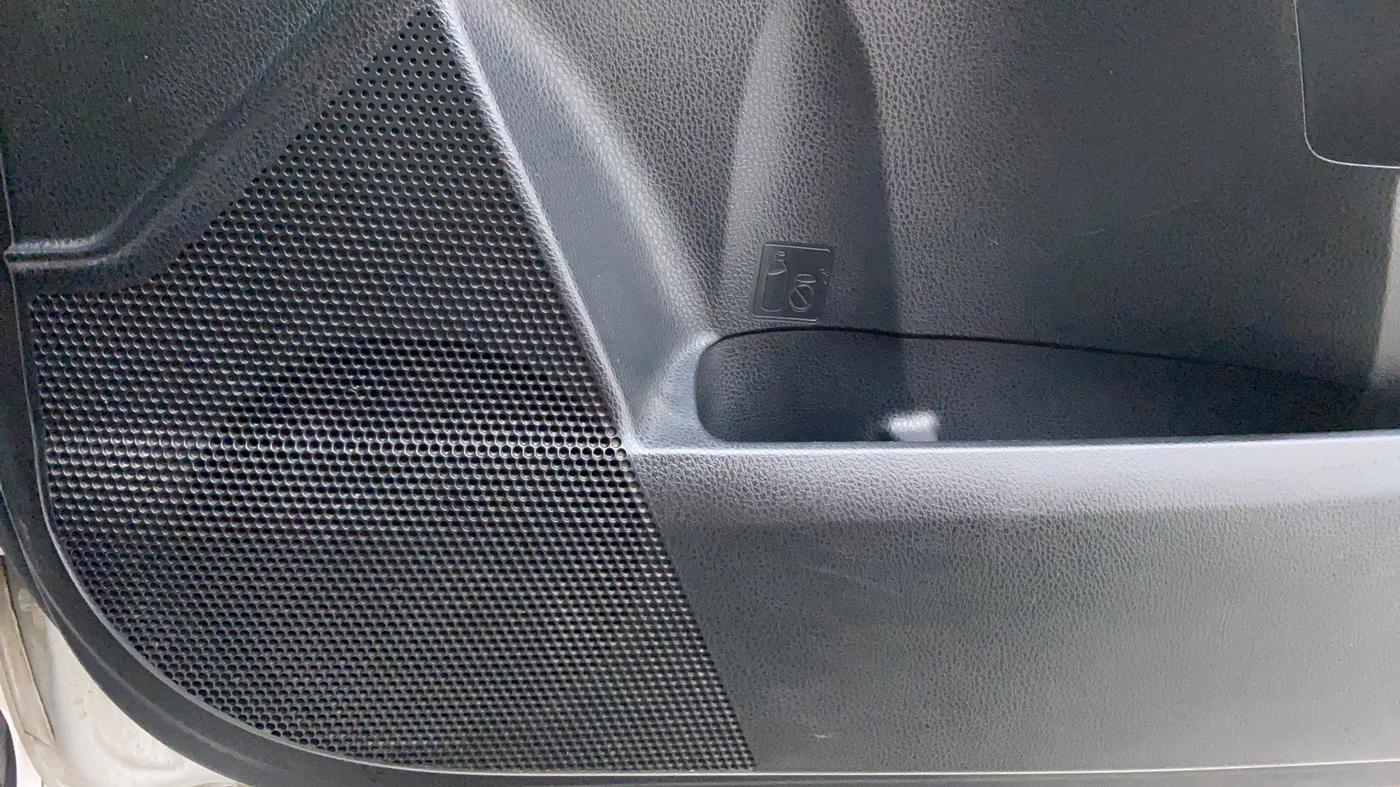 2014 Toyota Corolla Altis VL AT, Petrol, Automatic, 60,686 km, Speakers