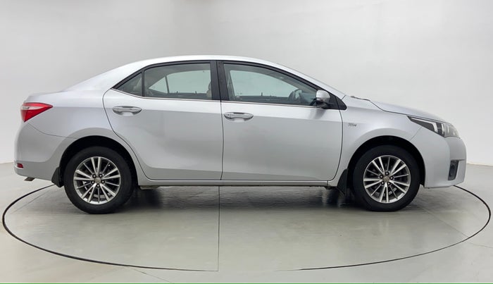 2014 Toyota Corolla Altis VL AT, Petrol, Automatic, 60,686 km, Right Side View