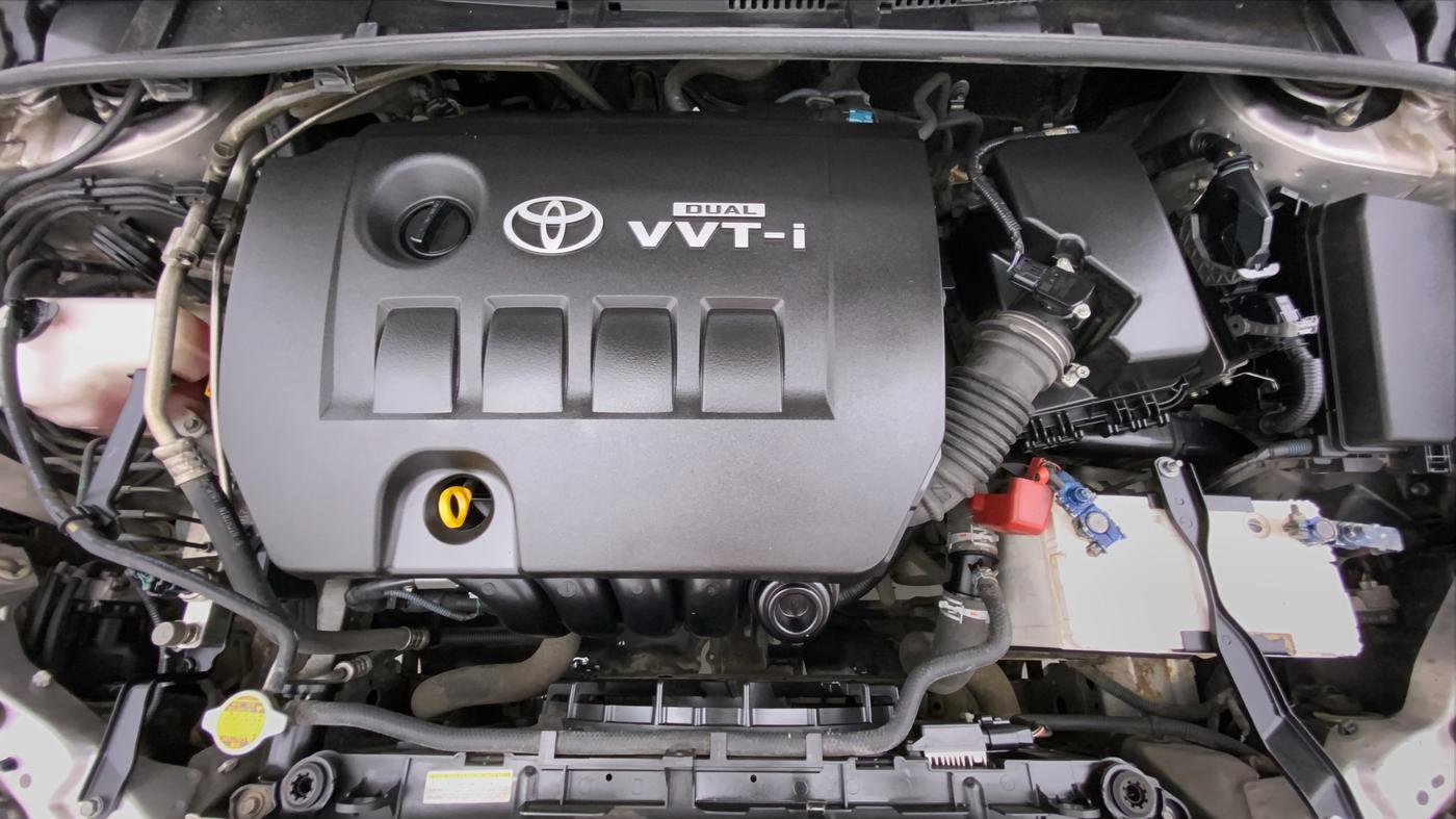 2014 Toyota Corolla Altis VL AT, Petrol, Automatic, 60,686 km, Engine Bonet View