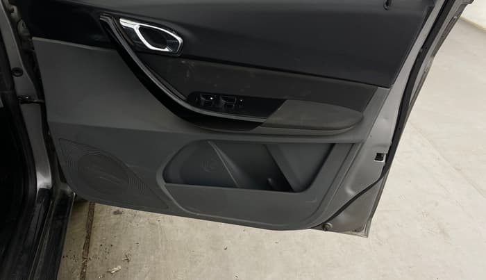 2018 Tata TIGOR XZ PETROL, Petrol, Manual, 77,711 km, Driver Side Door Panels Control