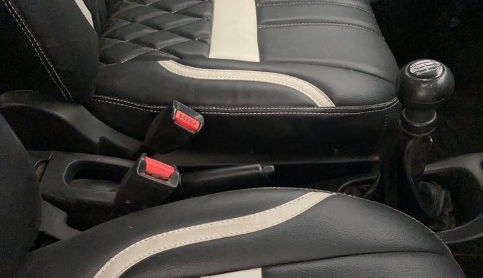 2013 Maruti Wagon R 1.0 LXI, Petrol, Manual, 83,871 km, Gear Lever