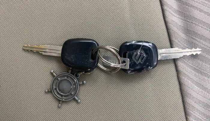 2015 Maruti Alto K10 VXI, Petrol, Manual, 35,900 km, Key Close Up