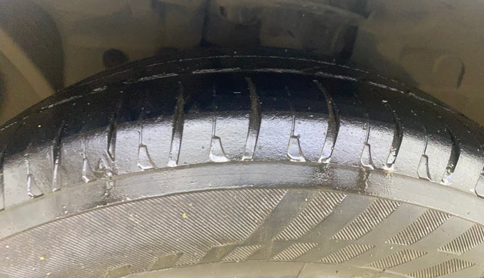 2019 Ford Figo Aspire TITANIUM1.5 DIESEL, Diesel, Manual, 1,16,244 km, Left Front Tyre Tread