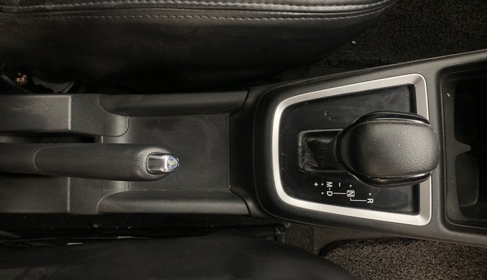 2022 Maruti Swift ZXI AMT, Petrol, Automatic, 80,288 km, Gear Lever