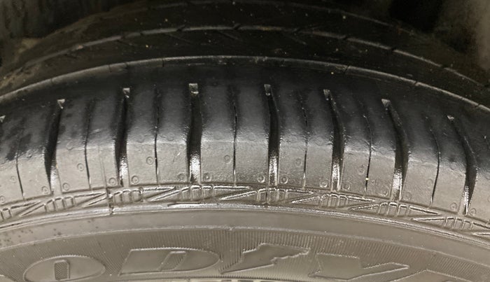 2022 Maruti Swift ZXI AMT, Petrol, Automatic, 80,288 km, Left Rear Tyre Tread