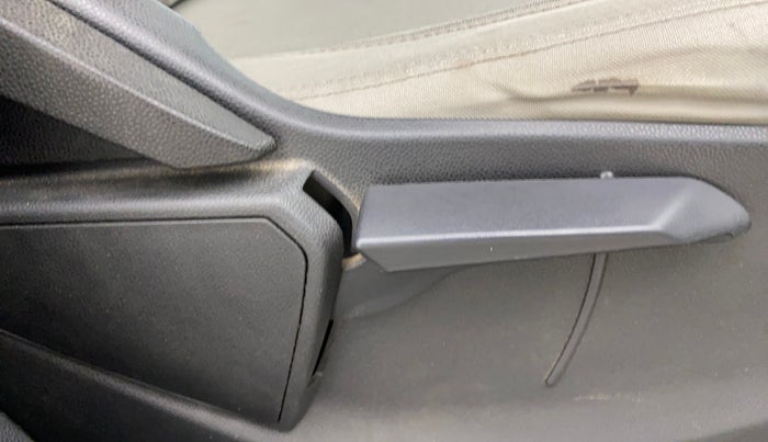 2014 Ford Ecosport TREND 1.5L PETROL, Petrol, Manual, 1,04,412 km, Driver Side Adjustment Panel