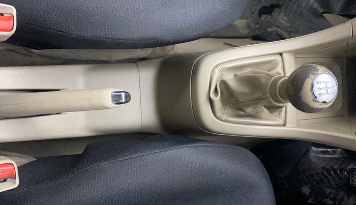 2016 Maruti Ertiga ZDI + SHVS, Diesel, Manual, 97,849 km, Gear Lever