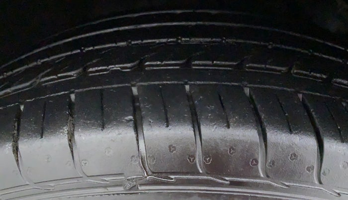 2020 KIA SELTOS 1.4 GTX+ TURBO GDI PETROL AT, Petrol, Automatic, 26,840 km, Left Front Tyre Tread