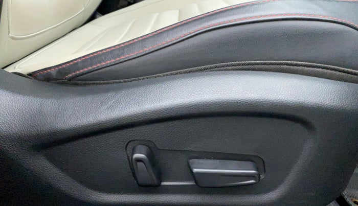 2020 KIA SELTOS 1.4 GTX+ TURBO GDI PETROL AT, Petrol, Automatic, 26,840 km, Driver Side Adjustment Panel