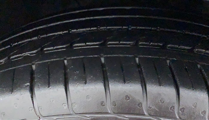 2020 KIA SELTOS 1.4 GTX+ TURBO GDI PETROL AT, Petrol, Automatic, 26,840 km, Right Front Tyre Tread