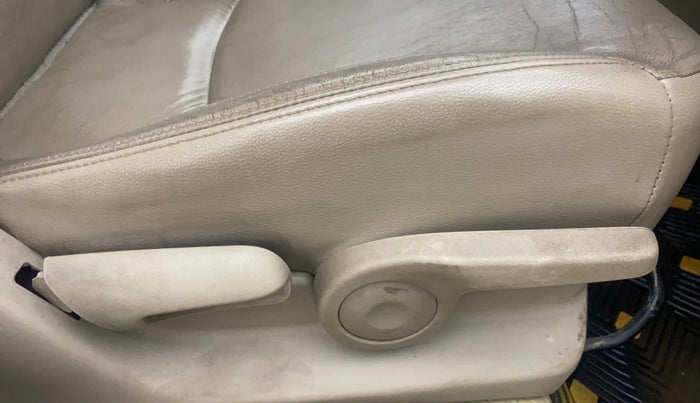 2018 Maruti Ciaz ALPHA 1.4 PETROL, Petrol, Manual, 75,843 km, Driver Side Adjustment Panel