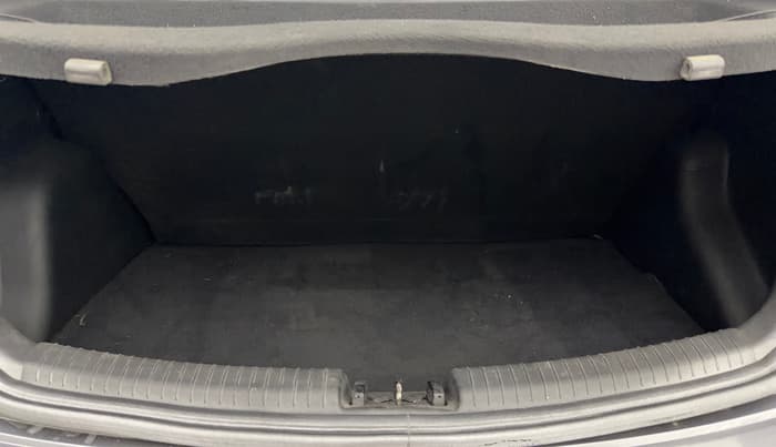 2017 Hyundai Grand i10 MAGNA AT 1.2 KAPPA VTVT, Petrol, Automatic, 75,020 km, Boot Inside