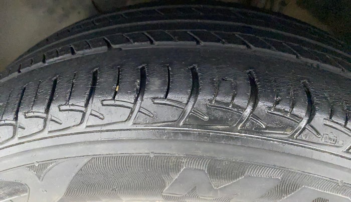 2018 Hyundai Elite i20 ASTA 1.2, Petrol, Manual, 36,479 km, Left Front Tyre Tread